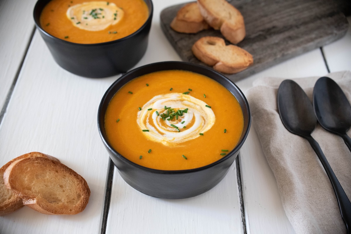 Chicken soup and beyond: 20 ultimate soup recipes