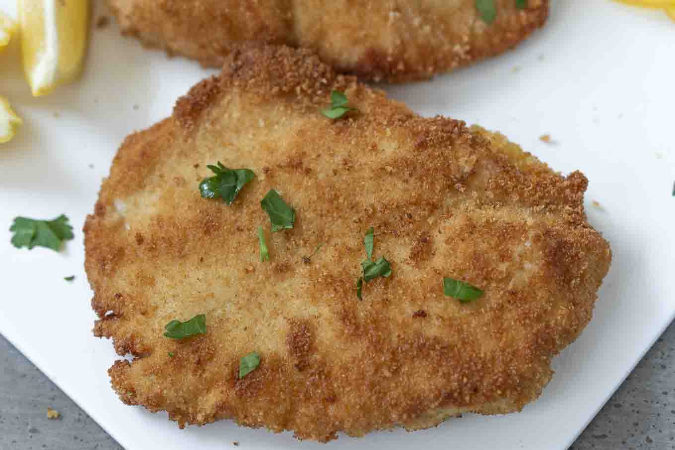 Traditional Italian Chicken Cutlets (Cotolette di Pollo)