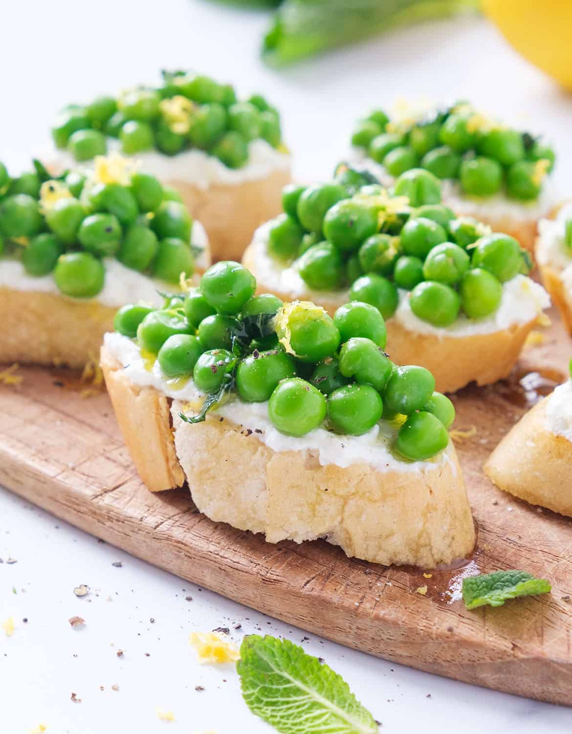 Pea & Ricotta Crostini – The clever meal
